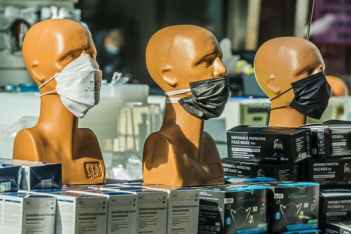 Covid May Be The First Reason People Started Wearing Face Masks, But People In This Online Group Discovered 30 More Advantages Of Them Covid May Be The First Reason People Started Wearing Face Masks, But People In This Online Group Discovered 30 More Advantages Of Them