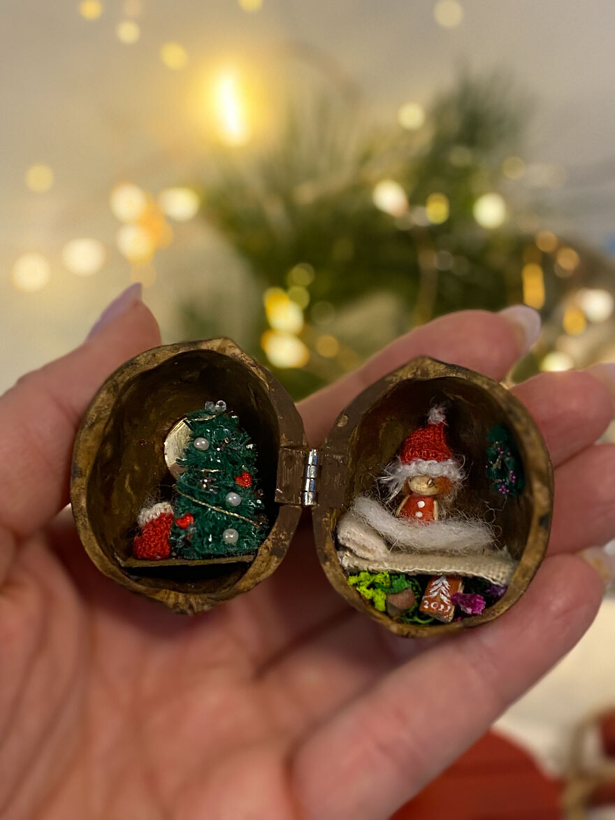 I Am An Artist From Russia And I Make Miniature Fairy Houses From Walnut Shells (19 Pics)