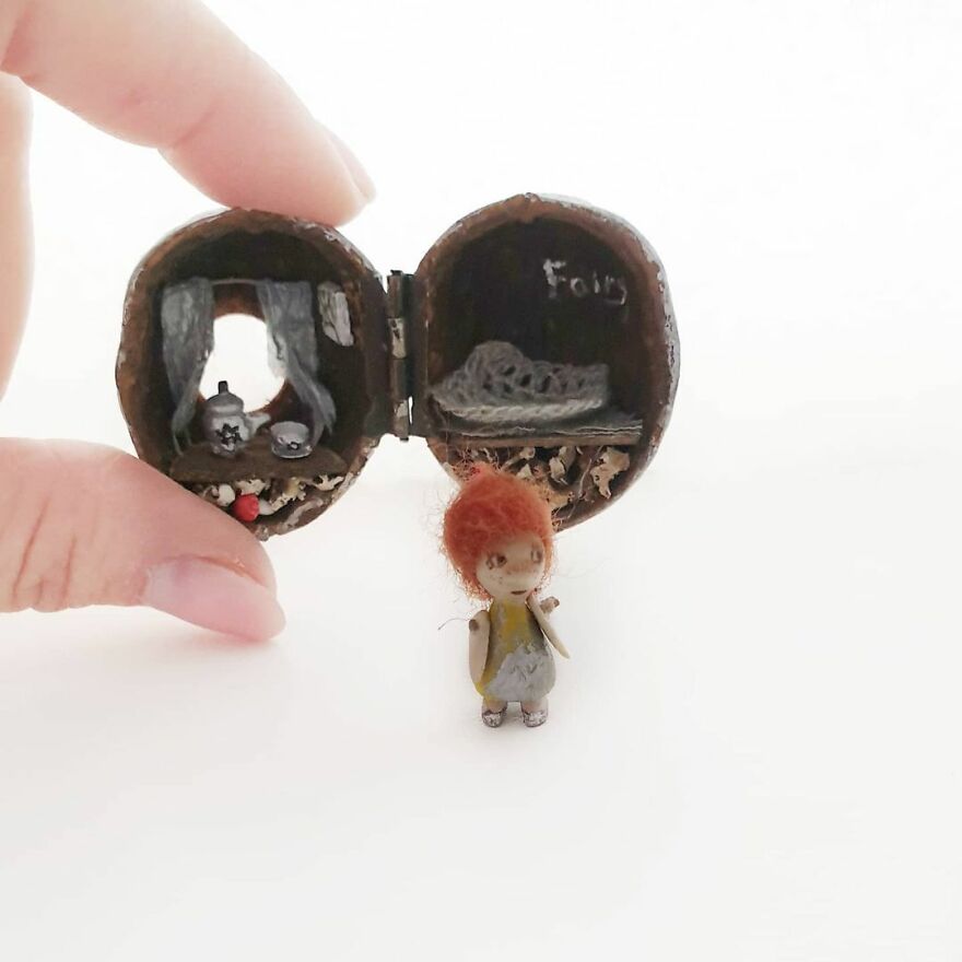 I Am An Artist From Russia And I Make Miniature Fairy Houses From Walnut Shells (19 Pics)