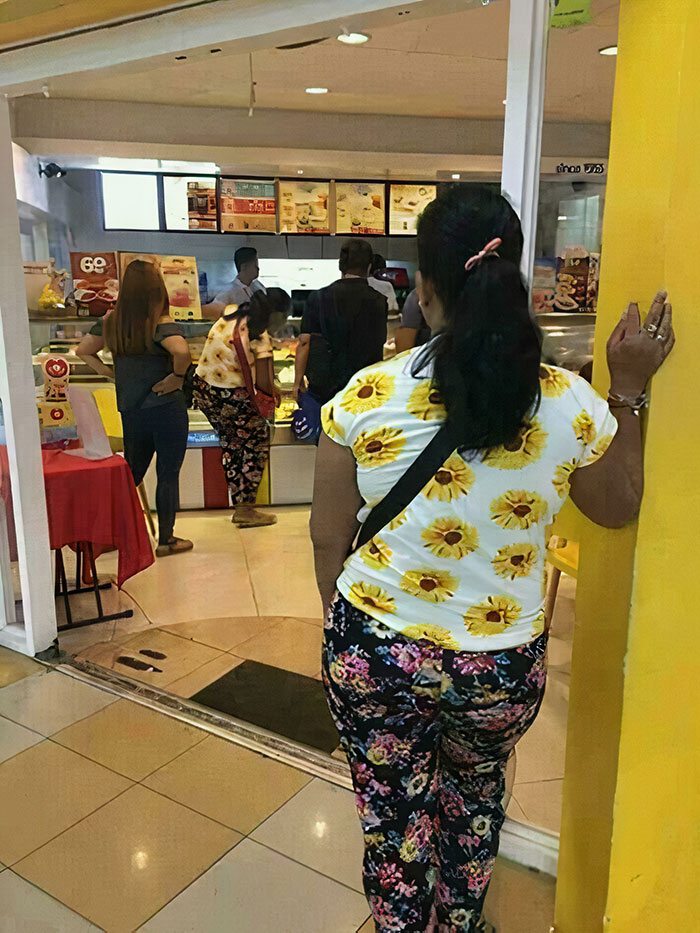 50 Real Glitches In The Matrix That Might Freak You Out (New Pics) 50 Real Glitches In The Matrix That Might Freak You Out (New Pics)