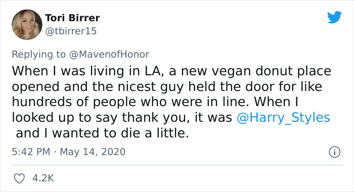 40 Celeb Encounters That Are ‘So Pure’ Cause Of How Ordinary They Are 40 Celeb Encounters That Are ‘So Pure’ Cause Of How Ordinary They Are