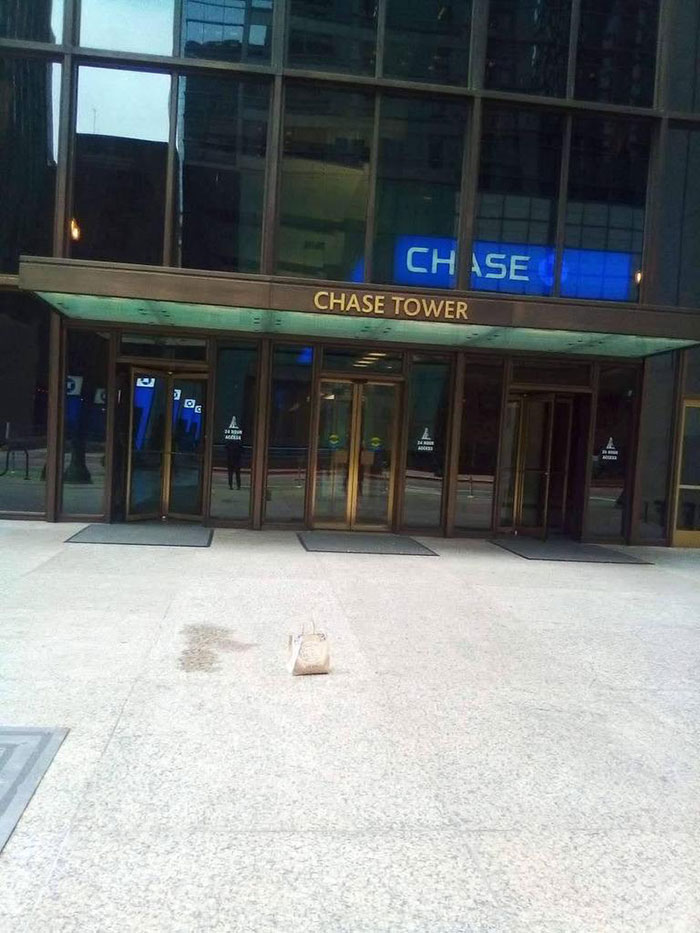 People Are Cracking Up At These 30 Funniest “Proof Of Delivery” Pics Shared By People Online People Are Cracking Up At These 30 Funniest “Proof Of Delivery” Pics Shared By People Online