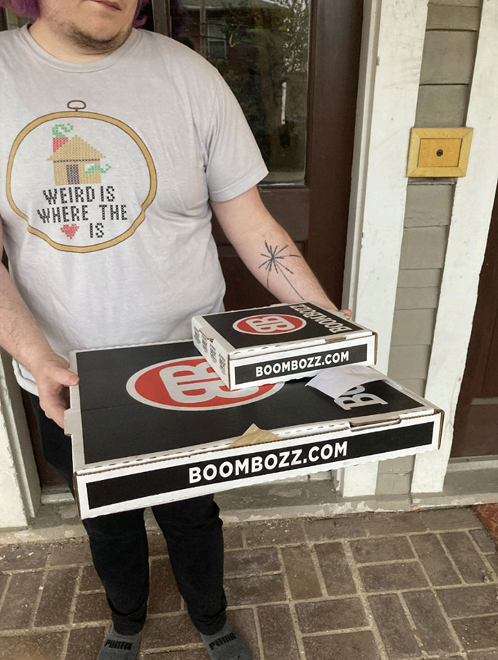 People Are Cracking Up At These 30 Funniest “Proof Of Delivery” Pics Shared By People Online People Are Cracking Up At These 30 Funniest “Proof Of Delivery” Pics Shared By People Online