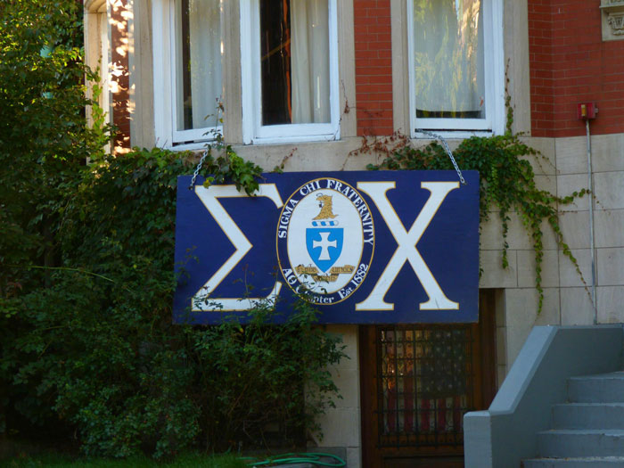 Guy Gives Out ‘College Tips’ On TikTok And Here Are 40 Of His Best Bits Of Advice Guy Gives Out ‘College Tips’ On TikTok And Here Are 40 Of His Best Bits Of Advice