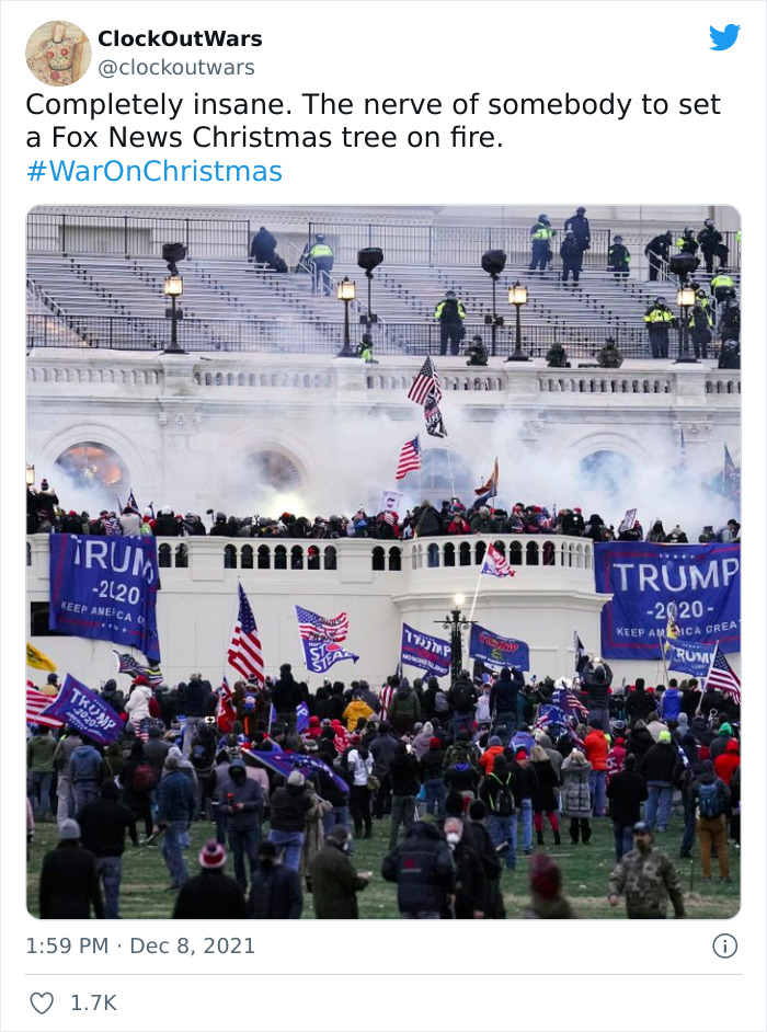 Someone Sets The Fox News Christmas Tree On Fire, And Here’s How The Internet Reacted (30 Pics) Someone Sets The Fox News Christmas Tree On Fire, And Here’s How The Internet Reacted (30 Pics)