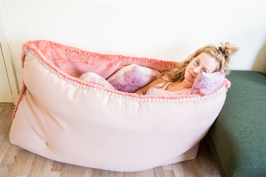 I Started Making Anti-Anxiety Dog Beds By Hand And Now Make Them For People Too I Started Making Anti-Anxiety Dog Beds By Hand And Now Make Them For People Too