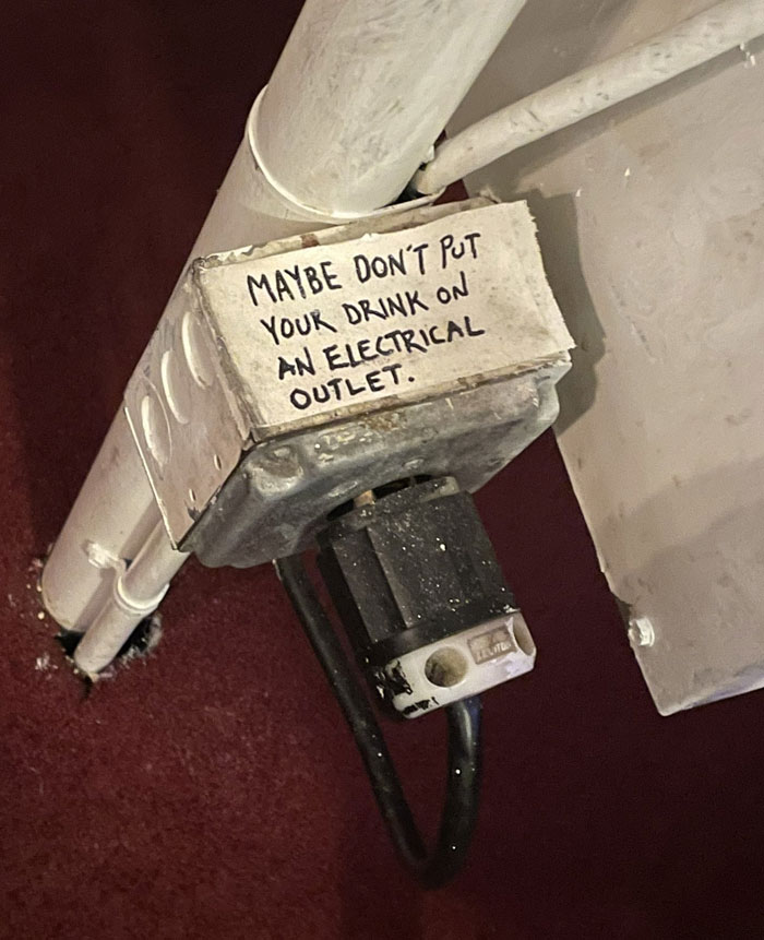 50 Funny Signs That Might Get You Wondering “Just What In The World Happened Here?” 50 Funny Signs That Might Get You Wondering “Just What In The World Happened Here?”