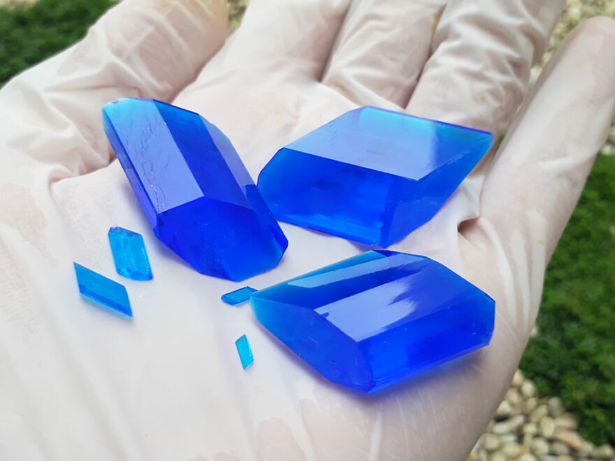 I&#8217;m Obsessed With Growing Crystals At Home. Here Are 11 Of The Most Beautiful Crystals I Managed To Grow