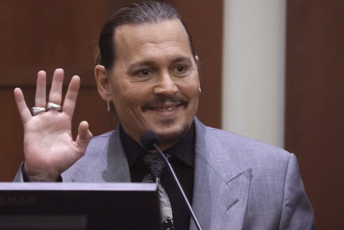 40 Of The Best Reactions People Posted In Response To Johnny Depp Winning His Defamation Lawsuit Against Ex-Wife Amber Heard