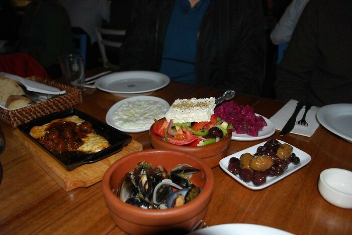 People Share 30 Really Weird Things They Witnessed Or Had To Do While Visiting Somebody’s House Due To The Owners’ Culture, Religion Or Beliefs People Share 30 Really Weird Things They Witnessed Or Had To Do While Visiting Somebody’s House Due To The Owners’ Culture, Religion Or Beliefs