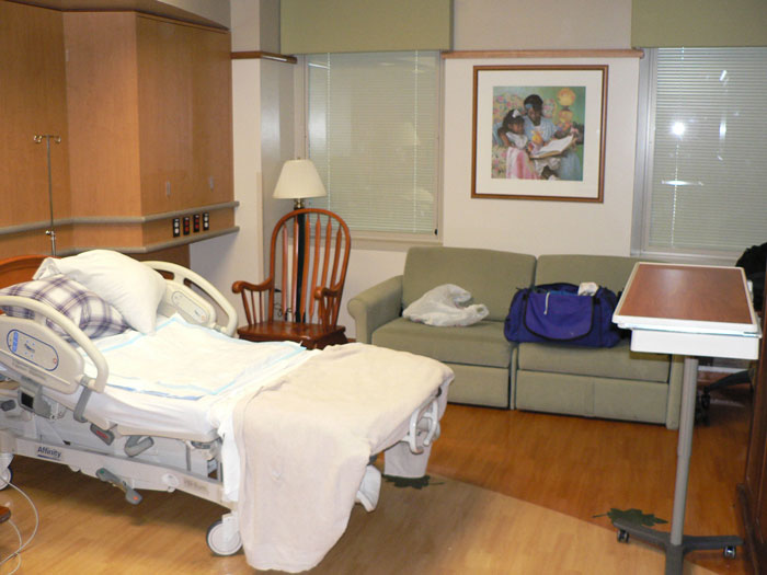 Woman Honors Her Mother’s Wish To Pass On Her Last $700 To The Youngest, “Parasite” Sister, Maliciously Complies