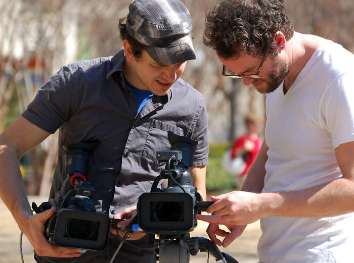 Someone Asked “What’s The Easiest, Legal Way To Make Money On The Side?”, And 30 People Delivered Someone Asked “What’s The Easiest, Legal Way To Make Money On The Side?”, And 30 People Delivered