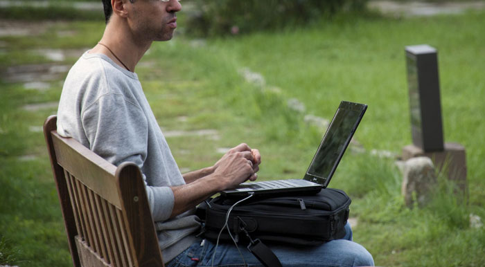 “Should It Matter?“: Recruiter Raises A Concern After A Candidate Didn’t Make It Through In Part Because Of What They Were Wearing