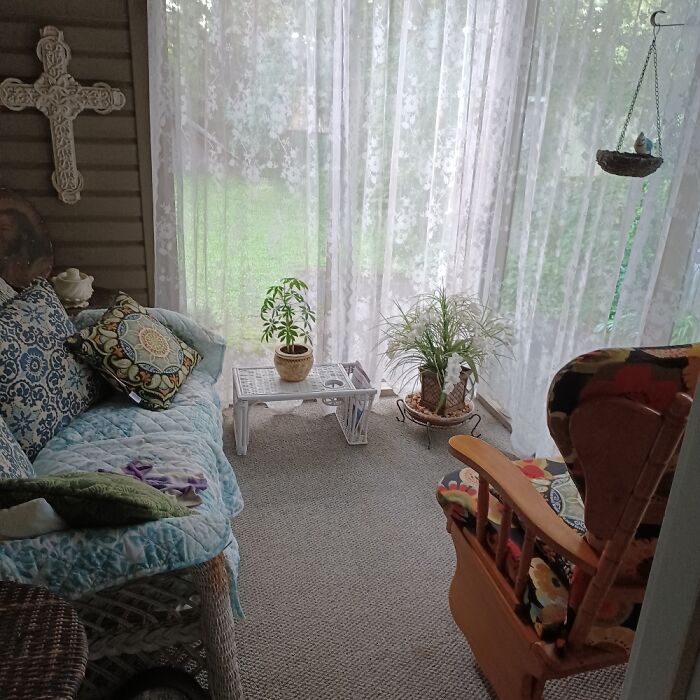 Hey Pandas, Show Me Something That Makes You Happy In Your House (Closed)