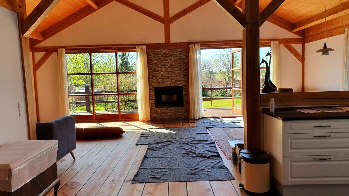 Hey Pandas, Show Me Something That Makes You Happy In Your House (Closed)