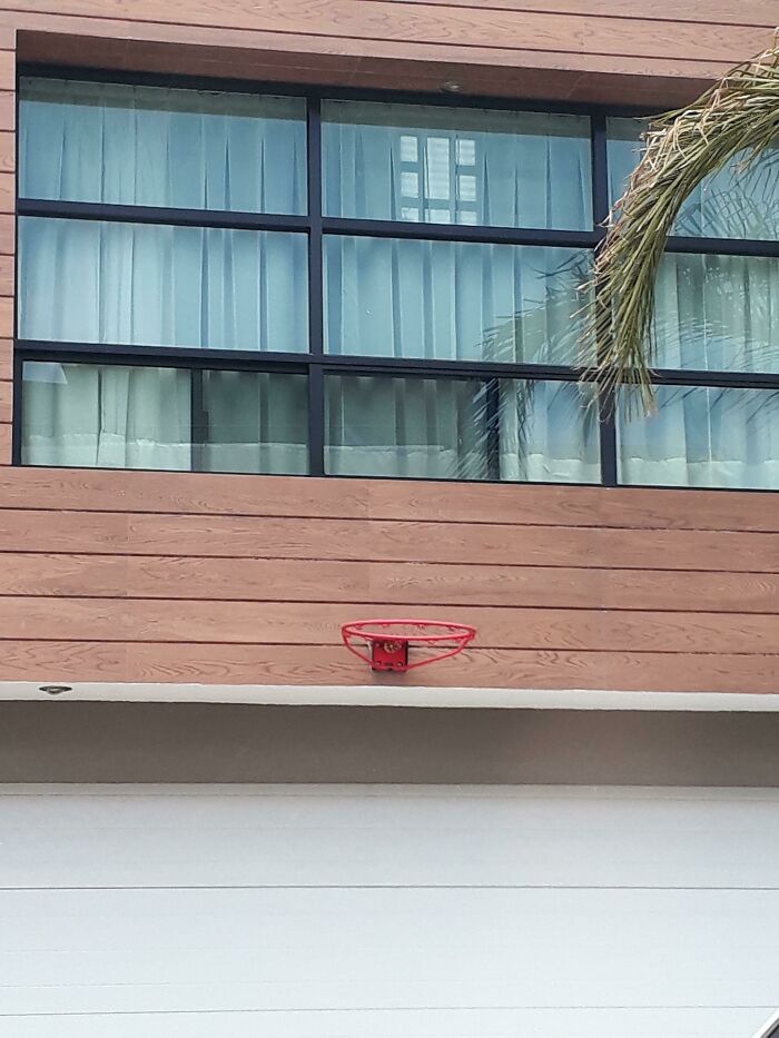 40 Designs That Are So Bad, They Deserve To Be Shamed On The Internet 40 Designs That Are So Bad, They Deserve To Be Shamed On The Internet