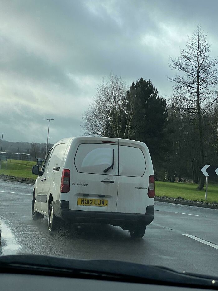 40 Designs That Are So Bad, They Deserve To Be Shamed On The Internet 40 Designs That Are So Bad, They Deserve To Be Shamed On The Internet