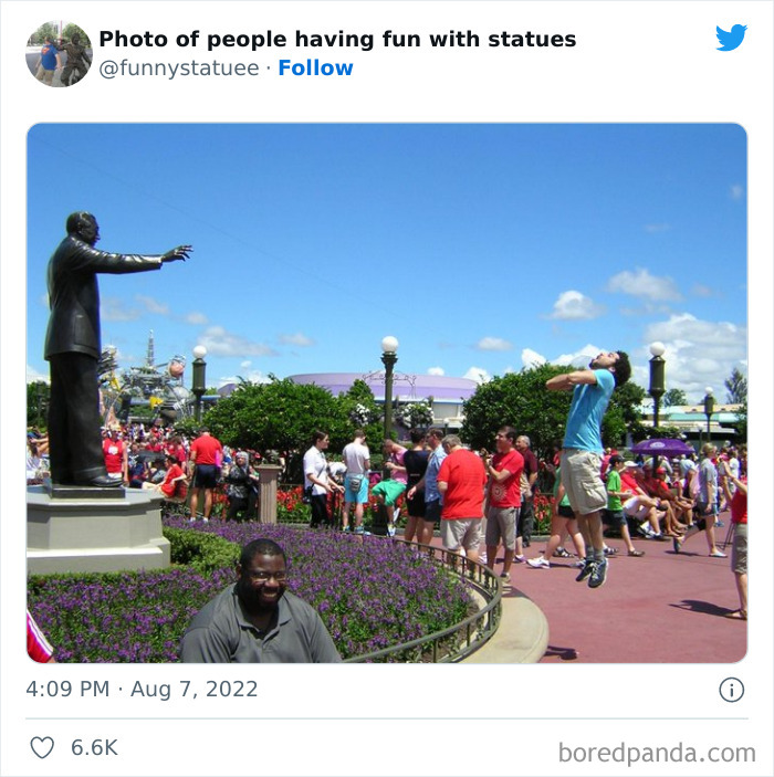 &#8220;And This Is Why We Were Asked To Leave&#8221;: 40 Times People Took Their Photos With Statues To Another Level