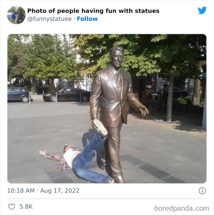 &#8220;And This Is Why We Were Asked To Leave&#8221;: 40 Times People Took Their Photos With Statues To Another Level