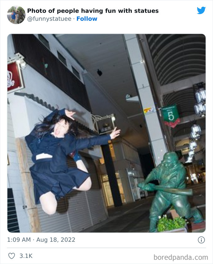 &#8220;And This Is Why We Were Asked To Leave&#8221;: 40 Times People Took Their Photos With Statues To Another Level