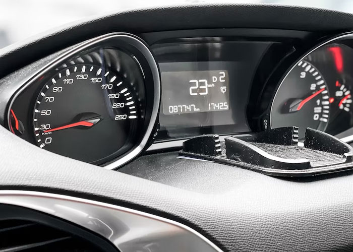 Someone Asks &#8220;What’s Your Best &#8216;If I Go Down I’m Taking You With Me&#8217; Moment?&#8221; And 27 People Deliver