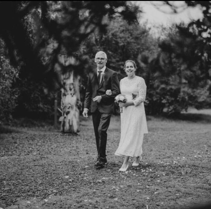 Hey Pandas, What Did Your Wedding Outfit Look Like? (Closed)