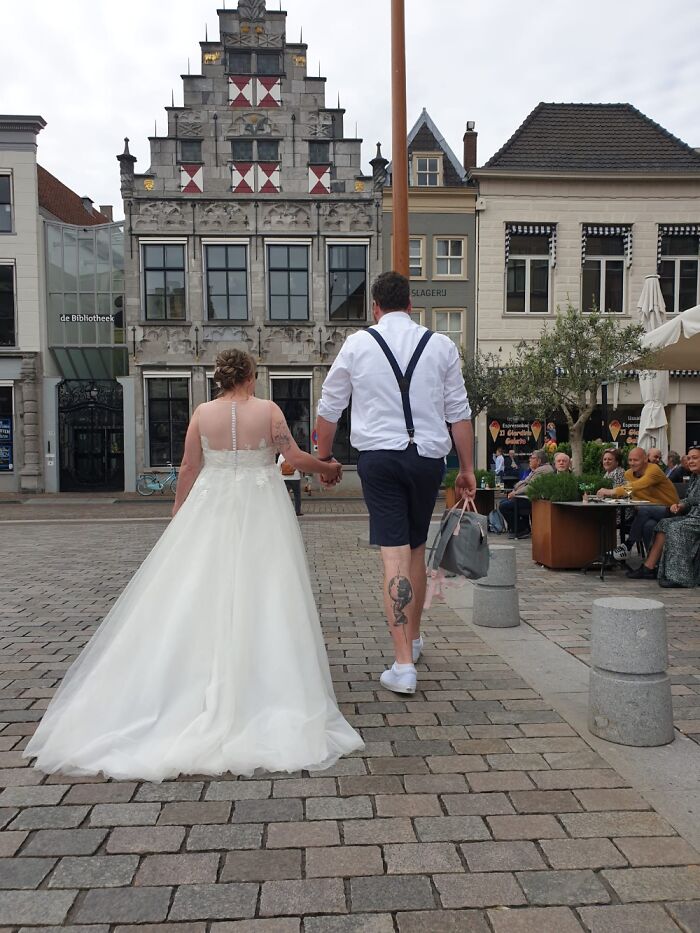 Hey Pandas, What Did Your Wedding Outfit Look Like? (Closed)