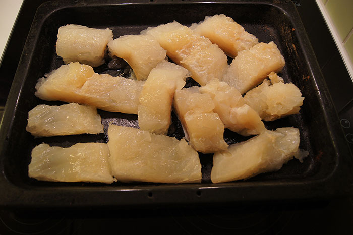 35 Weird Foods That We Now Know Are Edible, But It’s Surprising How Our Ancestors Found That Out, As Pointed Out By Folks Online 35 Weird Foods That We Now Know Are Edible, But It’s Surprising How Our Ancestors Found That Out, As Pointed Out By Folks Online