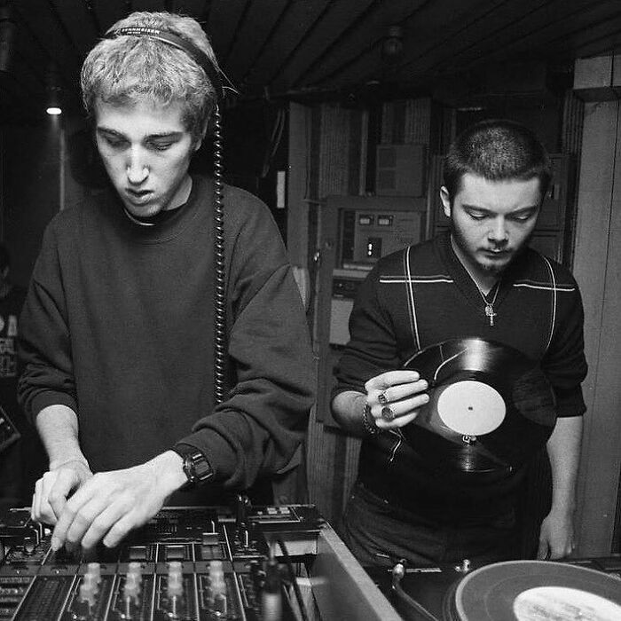 50 Photos That Provide “Alternate Angles” On Events, Places, And Things You Might Not Have Seen Before (New Pics)