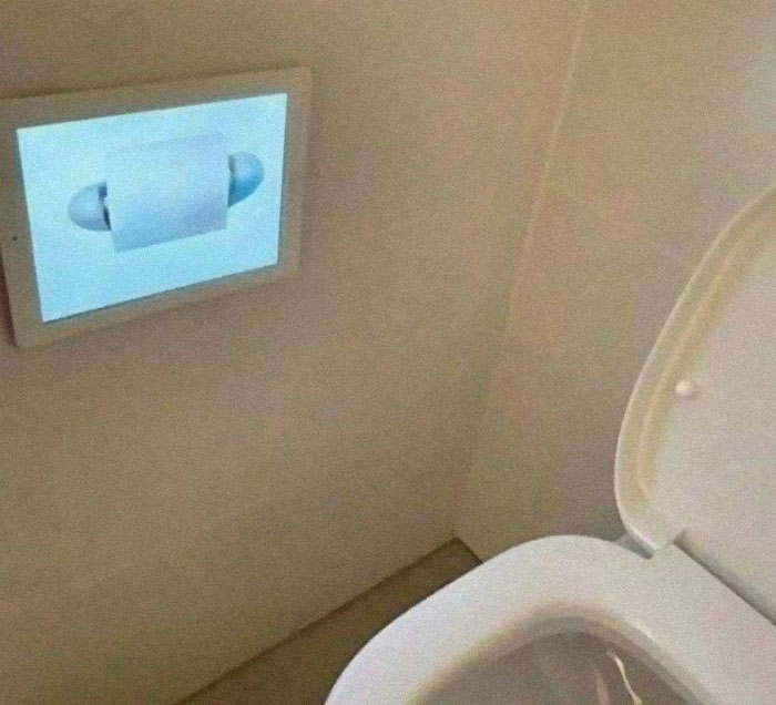 50 Confusing And Funny Photos Without Any Context, As Shared By This Instagram Page 50 Confusing And Funny Photos Without Any Context, As Shared By This Instagram Page