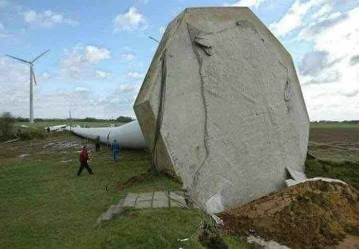 People Shared 50 Fails And Accidents So Expensive, It Hurts To Watch (New Pics) People Shared 50 Fails And Accidents So Expensive, It Hurts To Watch (New Pics)