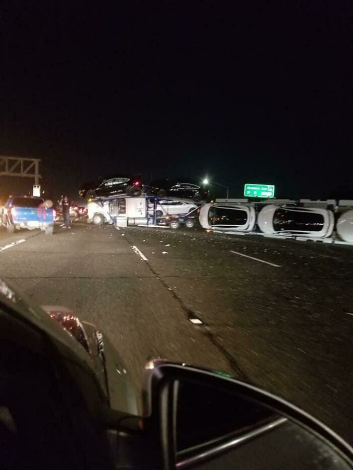 People Shared 50 Fails And Accidents So Expensive, It Hurts To Watch (New Pics) People Shared 50 Fails And Accidents So Expensive, It Hurts To Watch (New Pics)