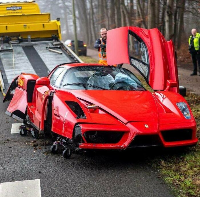 People Shared 50 Fails And Accidents So Expensive, It Hurts To Watch (New Pics) People Shared 50 Fails And Accidents So Expensive, It Hurts To Watch (New Pics)