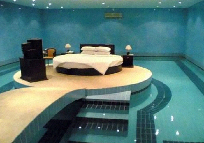 50 Weird, Tacky, And Tasteless Examples Of How People With No Taste Executed Their Ideas Perfectly (New Pics) 50 Weird, Tacky, And Tasteless Examples Of How People With No Taste Executed Their Ideas Perfectly (New Pics)