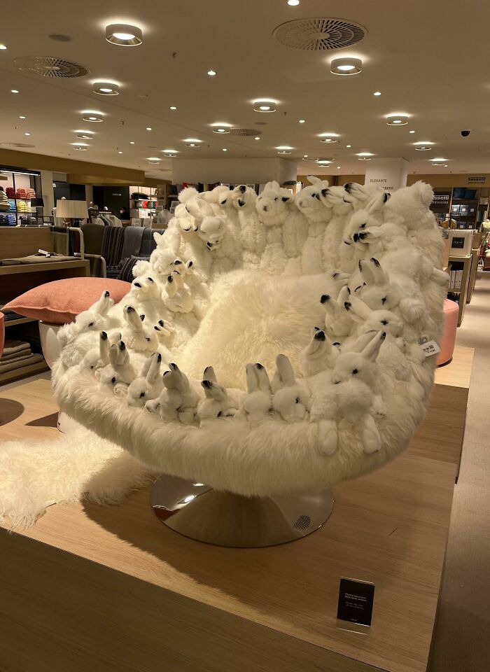 50 Weird, Tacky, And Tasteless Examples Of How People With No Taste Executed Their Ideas Perfectly (New Pics) 50 Weird, Tacky, And Tasteless Examples Of How People With No Taste Executed Their Ideas Perfectly (New Pics)