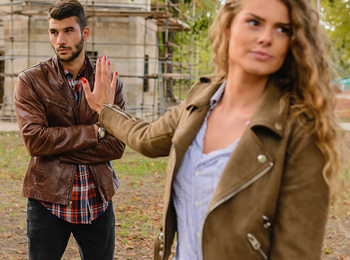 Woman Refuses To Learn Boyfriend’s Native Language Because “It’s Ugly” Despite Living There For 5 Years, Drama Ensues Woman Refuses To Learn Boyfriend’s Native Language Because “It’s Ugly” Despite Living There For 5 Years, Drama Ensues