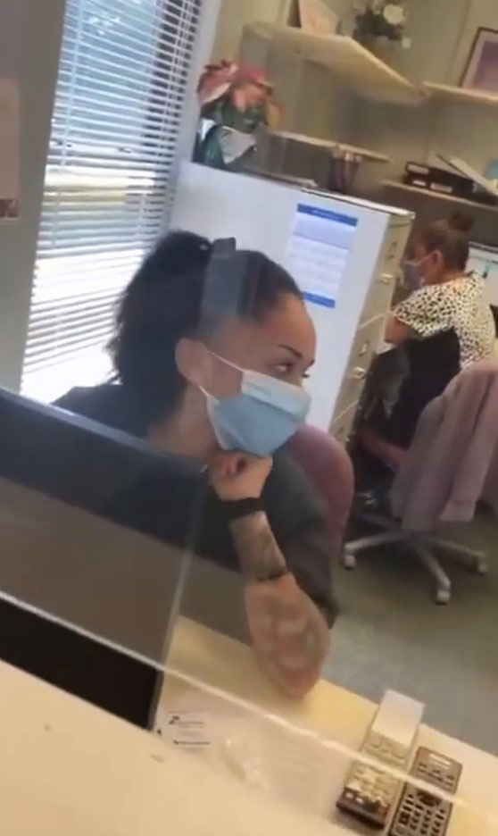 DoorDash Driver Gets Fired, Confronts The Client At Her Office For Allegedly Reporting Her Order Undelivered