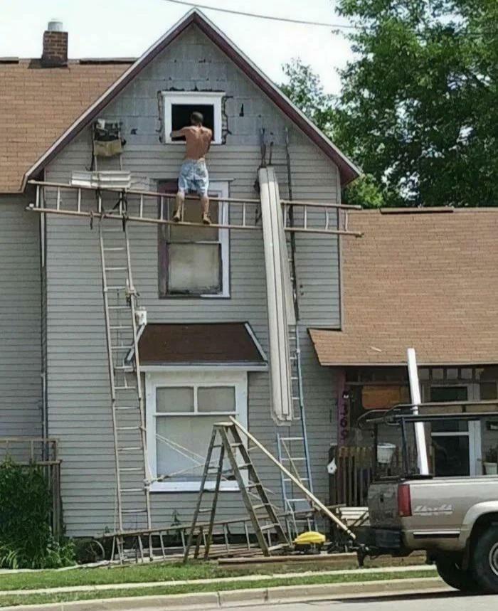 “Safety First!”: This Online Group Is Dedicated To The Dumbest Work Safety Examples, Here Are 45 Of The Worst Ones (New Pics) “Safety First!”: This Online Group Is Dedicated To The Dumbest Work Safety Examples, Here Are 45 Of The Worst Ones (New Pics)