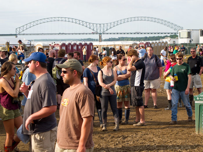 “AITA For Not Letting Daughter Go To Music Festival After I Accidentally Saw Her Texts?” “AITA For Not Letting Daughter Go To Music Festival After I Accidentally Saw Her Texts?”