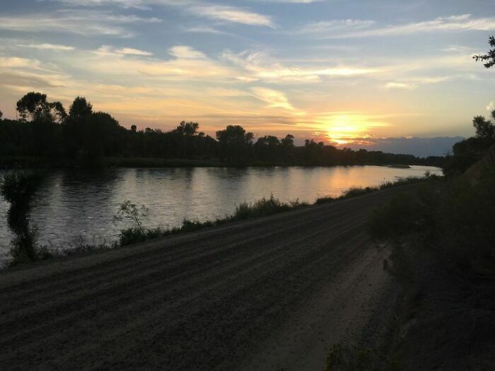 Hey Pandas, Show Me Your Favorite Pictures Of The Sunrise Or Sunset Hey Pandas, Show Me Your Favorite Pictures Of The Sunrise Or Sunset