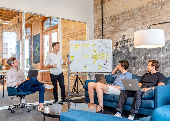 Women Reassure Men They Don’t Actually Care About These 30 Silly Things Men Are So Often Insecure About Women Reassure Men They Don’t Actually Care About These 30 Silly Things Men Are So Often Insecure About