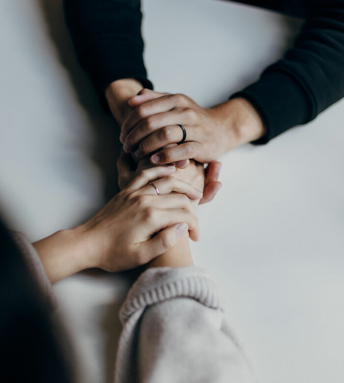 Women Reassure Men They Don’t Actually Care About These 30 Silly Things Men Are So Often Insecure About Women Reassure Men They Don’t Actually Care About These 30 Silly Things Men Are So Often Insecure About