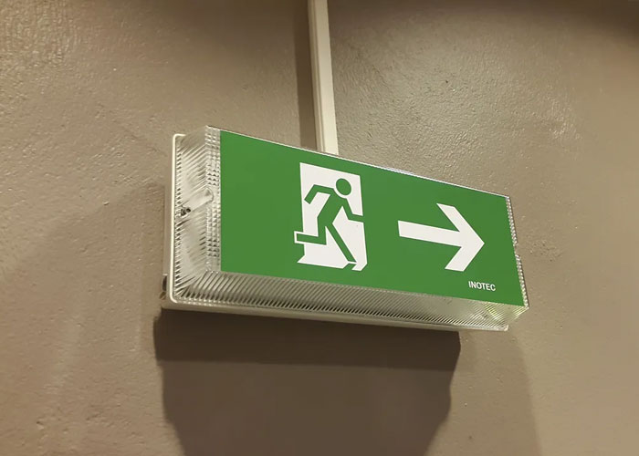 30 Times People Decided Safety Regulations Were Guidelines, Not Rules 30 Times People Decided Safety Regulations Were Guidelines, Not Rules