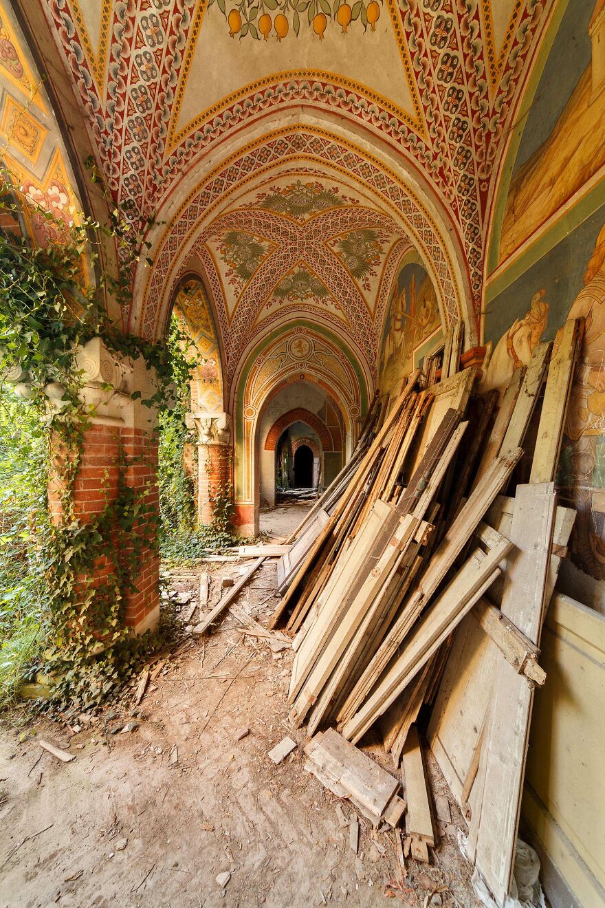 Here Are The Most Beautiful Abandoned Places That I Found Around The World (24 New Pics) Here Are The Most Beautiful Abandoned Places That I Found Around The World (24 New Pics)