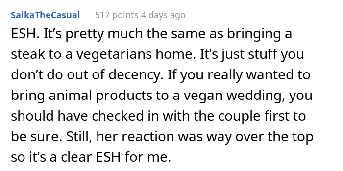 Woman Brings Her Own Food To A Vegan Wedding Because The Couple Didn’t Want To Cater To Her Specific Diet, Drama Ensues Woman Brings Her Own Food To A Vegan Wedding Because The Couple Didn’t Want To Cater To Her Specific Diet, Drama Ensues