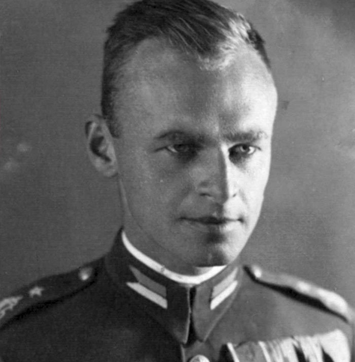 Someone Asks “Who Are Some Of The Most Badass People In History?”, 29 People Deliver Someone Asks “Who Are Some Of The Most Badass People In History?”, 29 People Deliver