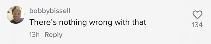 Plus-Size Woman Quits Job After Being Told To ‘Cover Her Stomach’ Despite All Of Her Petite Coworkers Wearing Similar Clothes