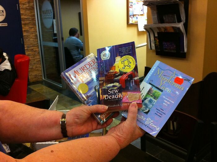 30 Unexpected Habits People Learnt In Jail And Still Do In Their Everyday Life, As Shared In This Online Community 30 Unexpected Habits People Learnt In Jail And Still Do In Their Everyday Life, As Shared In This Online Community