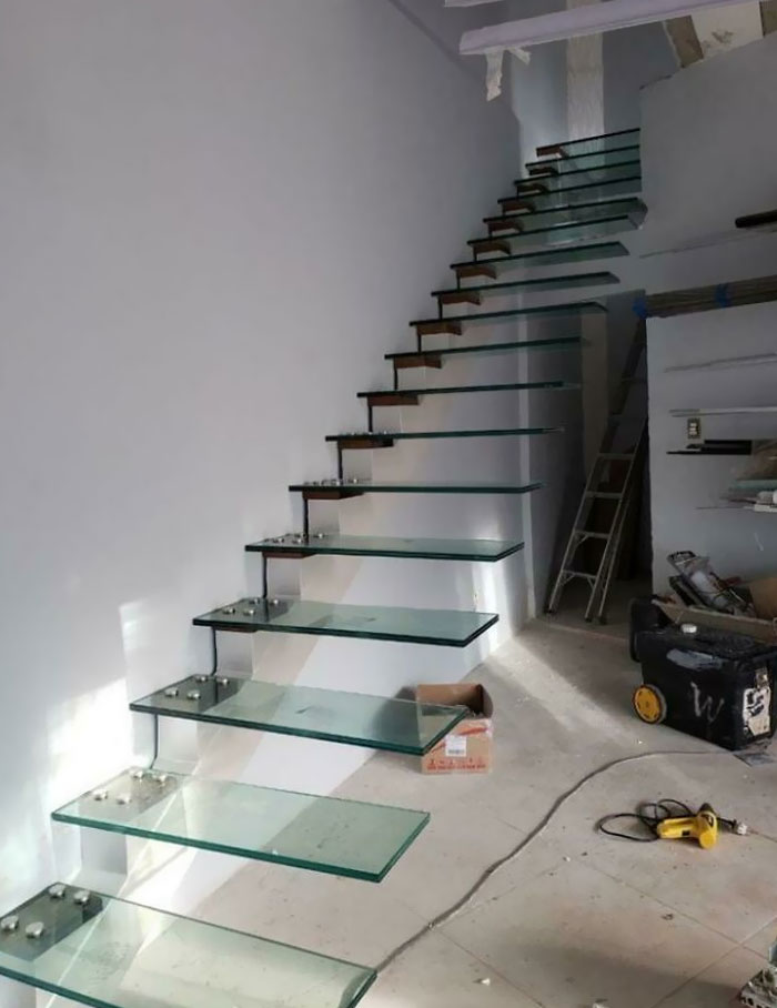 30 Examples Of Horribly-Designed Stairs (New Pics)