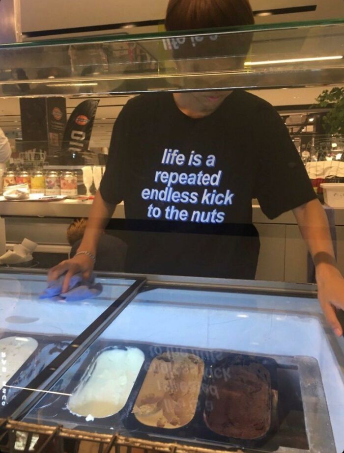 30 Weird, Disturbing, And Downright Cursed Shirts People Actually Wear, As Shared By These Twitter Accounts